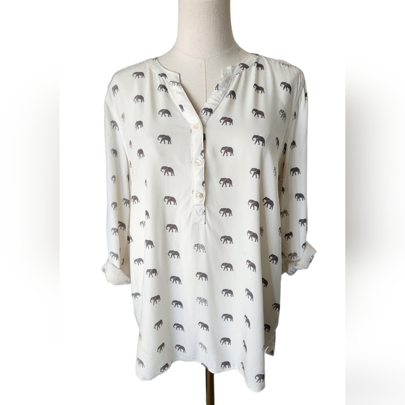 G. H. Bass & Co. Rayon Elephant Print Top - Size Medium - Picture 1 of 10
